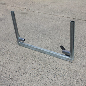 "U" Stackers for scaffolding boards